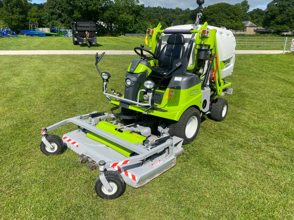 Grillo FD1309 OutFront Rotary Hilift Collector Charlies Ag & Turf