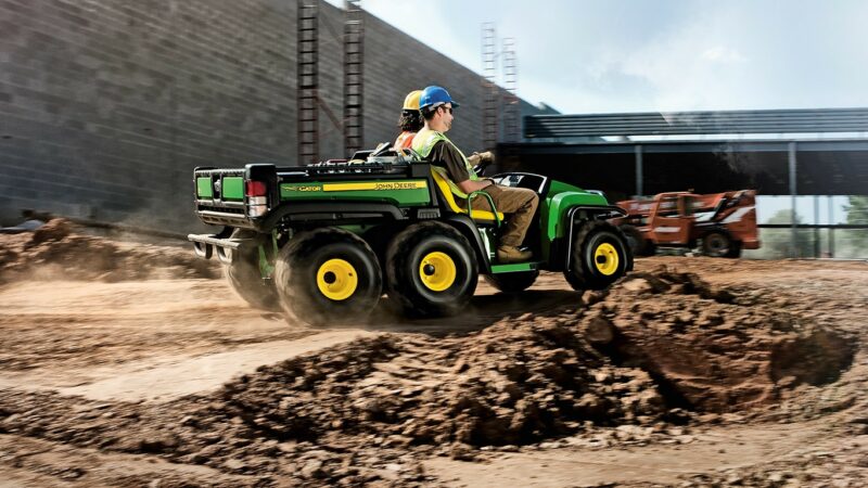 John Deere TH6x4 Gator - Image 5
