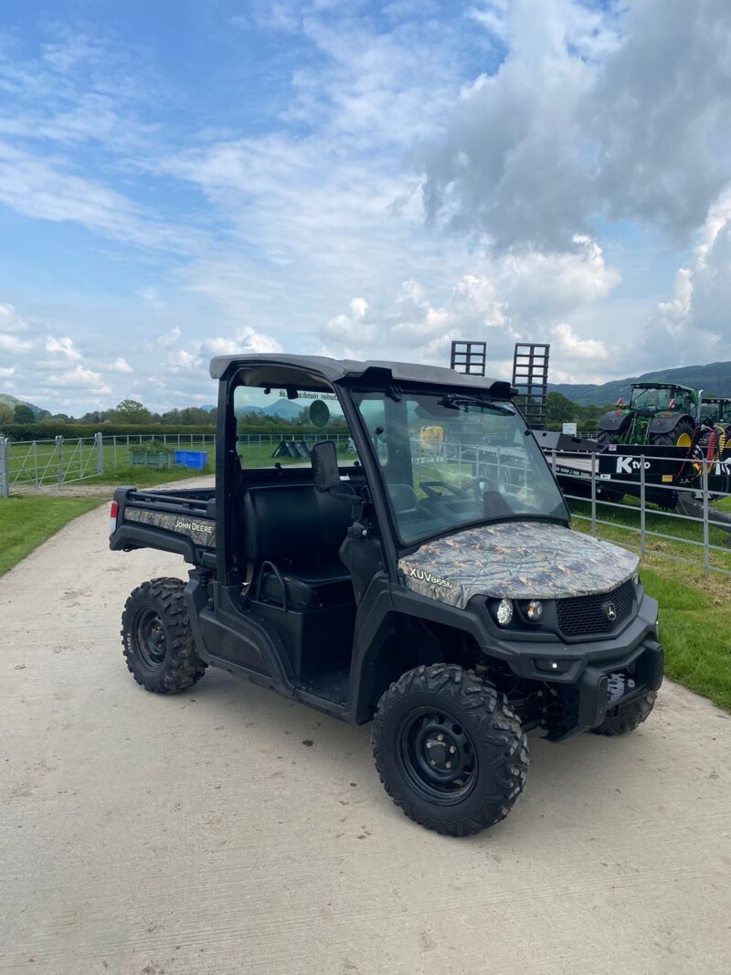 John Deere XUV865