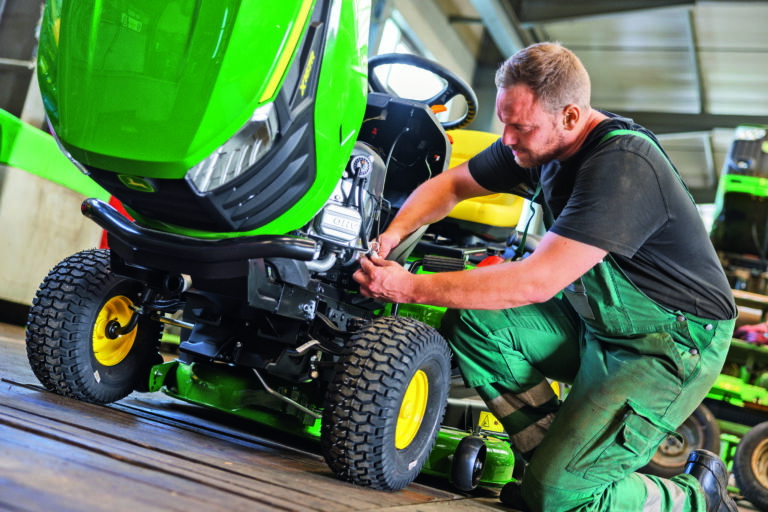 Ride-on Mower Technician