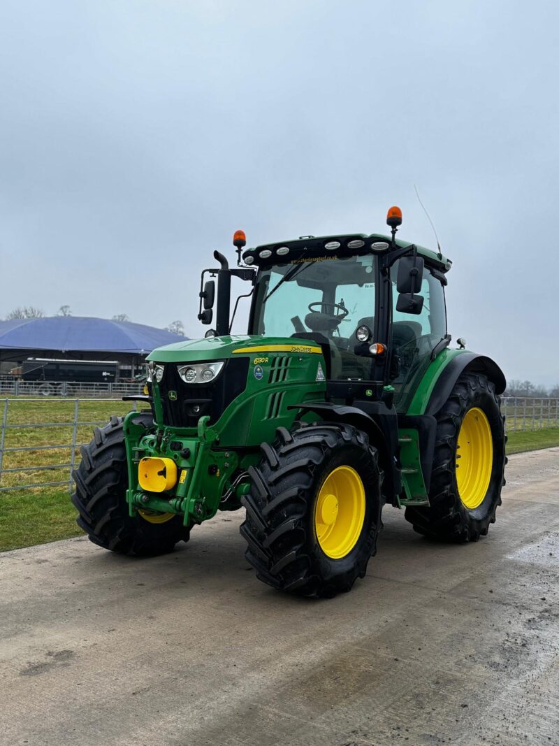 John Deere 6130R