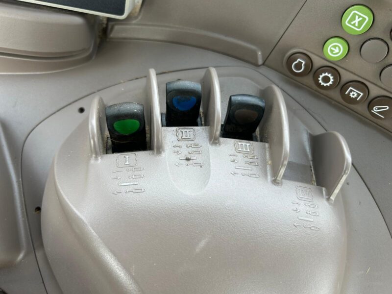 John Deere 6120R - Image 4