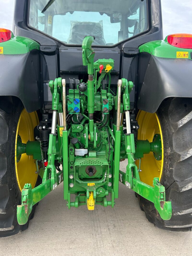 John Deere 6120M - Image 7