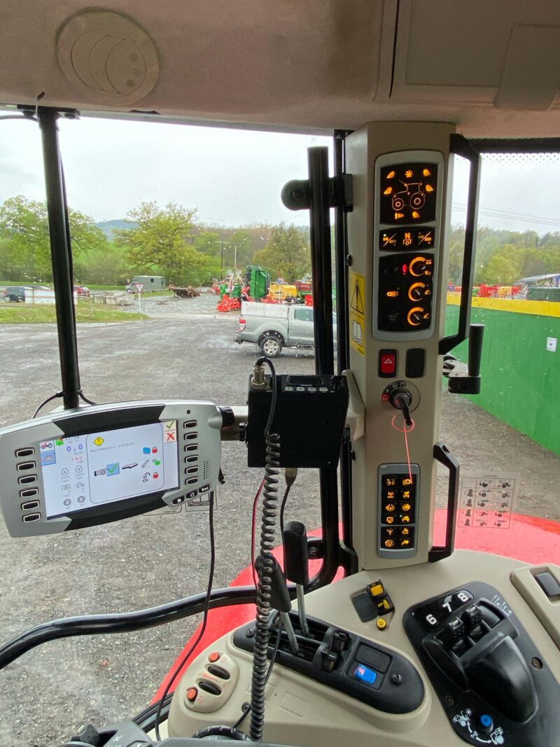 Massey Ferguson 7718S - Image 2