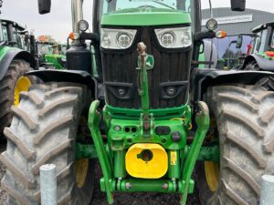 John Deere 6175R