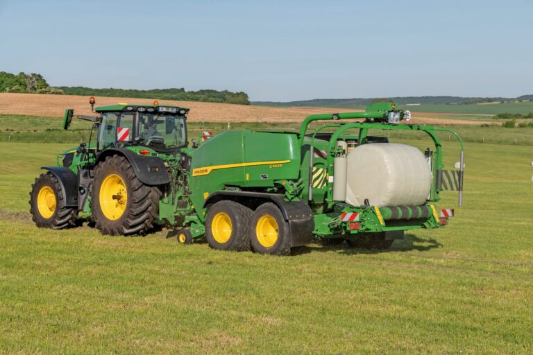 John Deere Introduces Next Generation of Round Balers