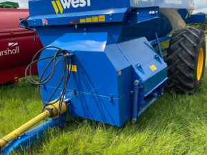 West Dual 1600 spreader