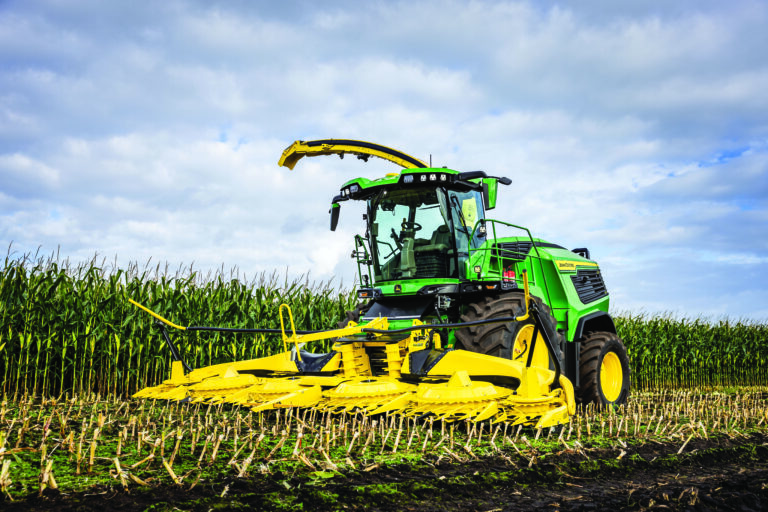 John Deere Unveils New F8 and F9 Self-Propelled Forage Harvesters