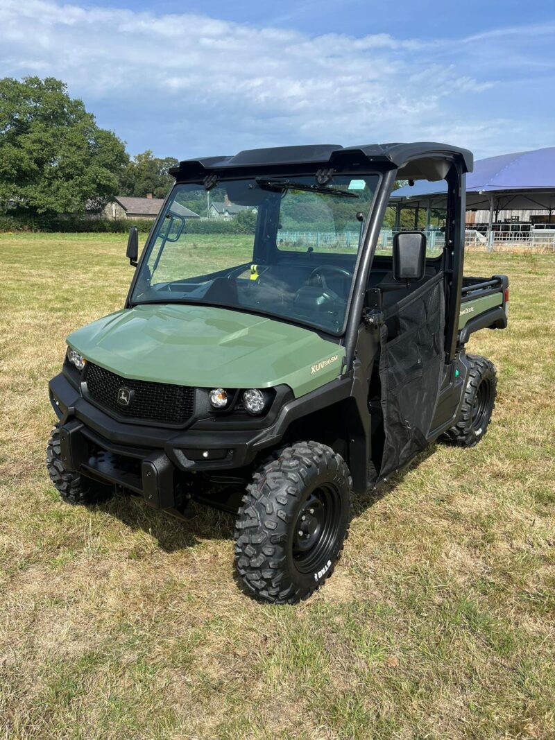 John Deere Gator XUV 865M