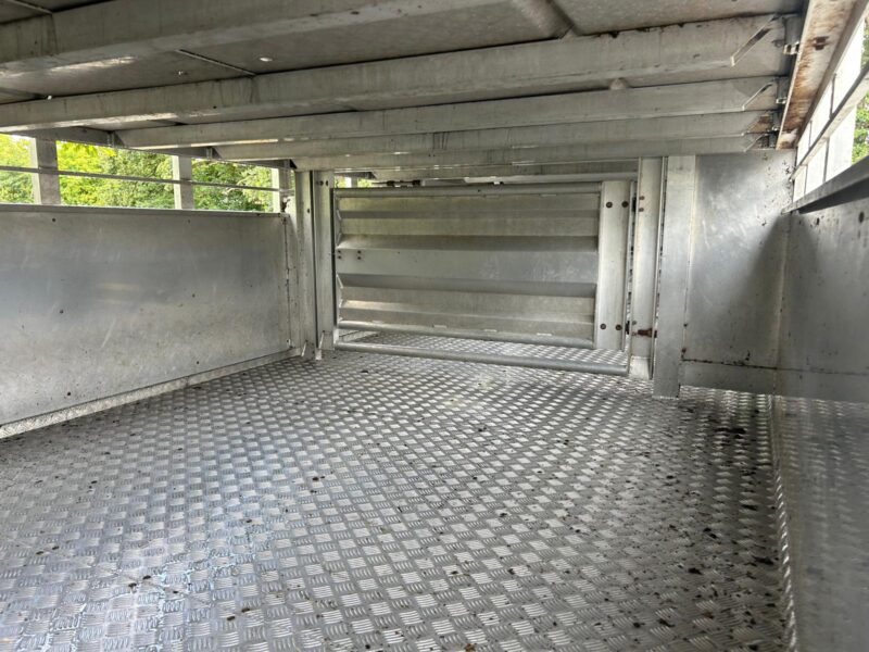 22 FT AW Livestock Box - Image 6