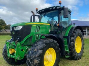 John Deere 6175R