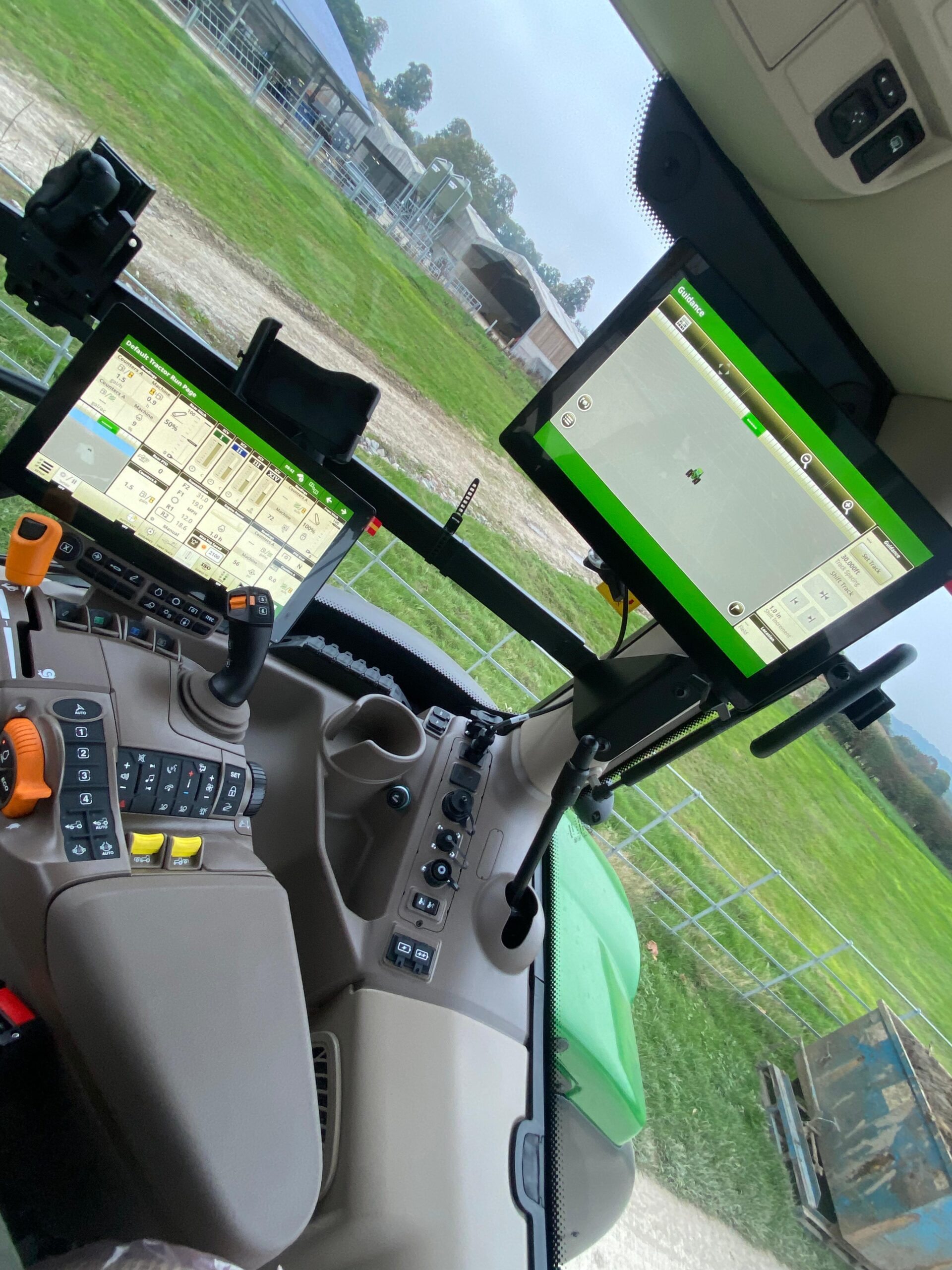 John Deere 6R 165 - Image 4