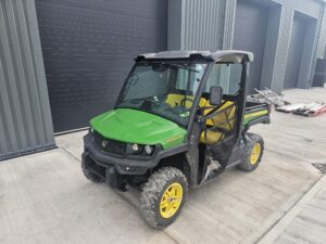 John Deere 865M