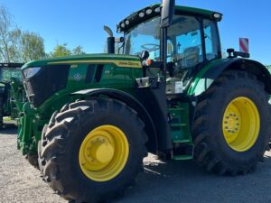 John Deere 6R 175