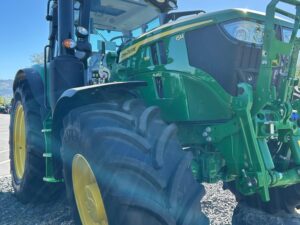 John Deere 6M 185